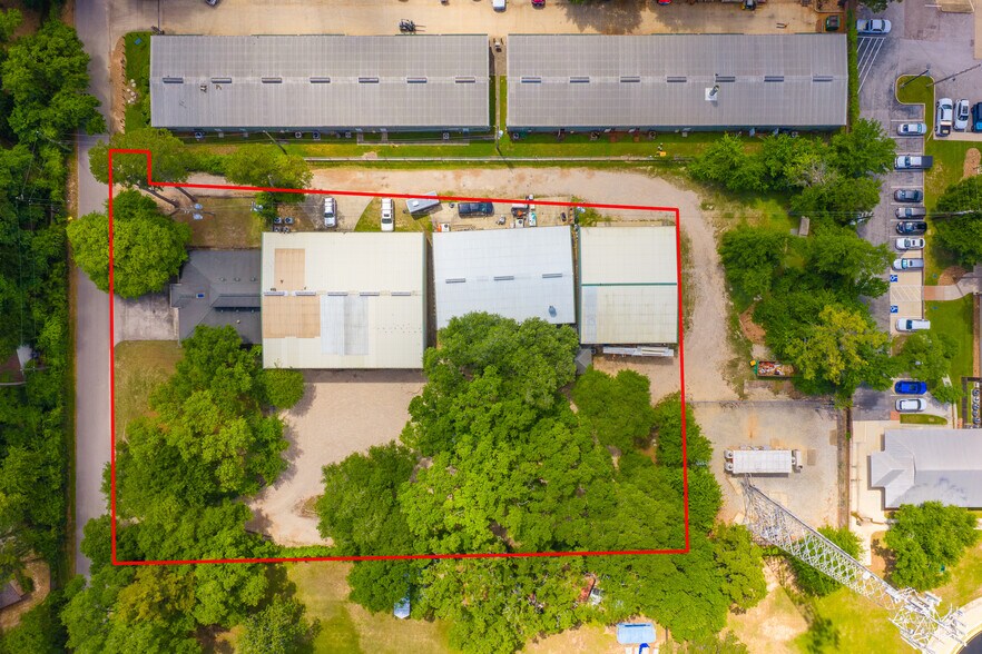 More Photos Of 2227 Golden Rd, Spring Warehouse For Lease