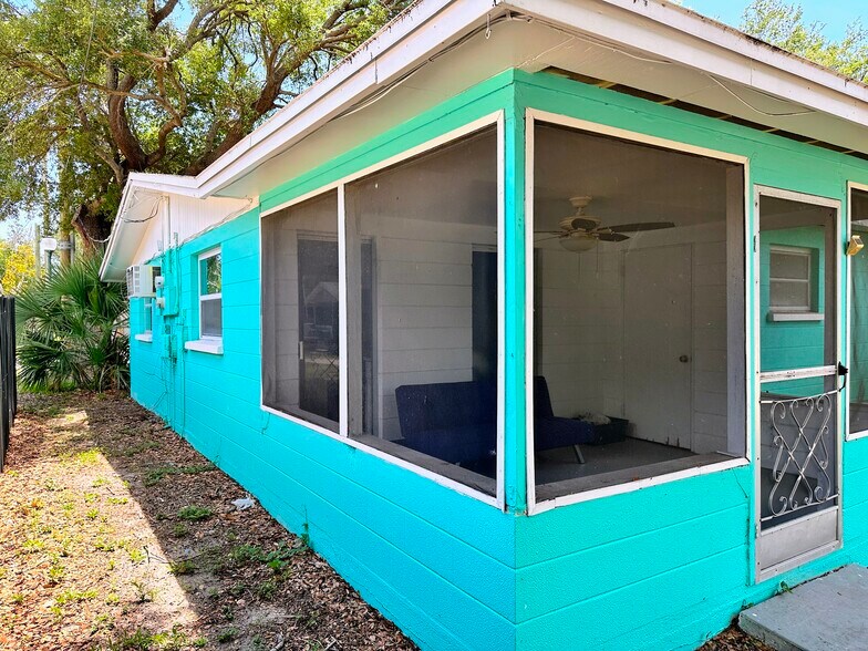 More Photos Of 610 N East Ave, Sarasota Apartments For Sale