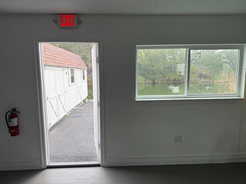 More Photos Of 4000-4006 Shoal Line Blvd, Hernando Beach Office For Sale
