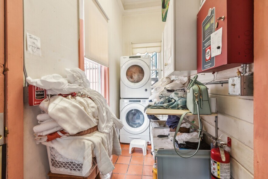 More Photos Of 1057 Steiner St, San Francisco Hospitality For Sale