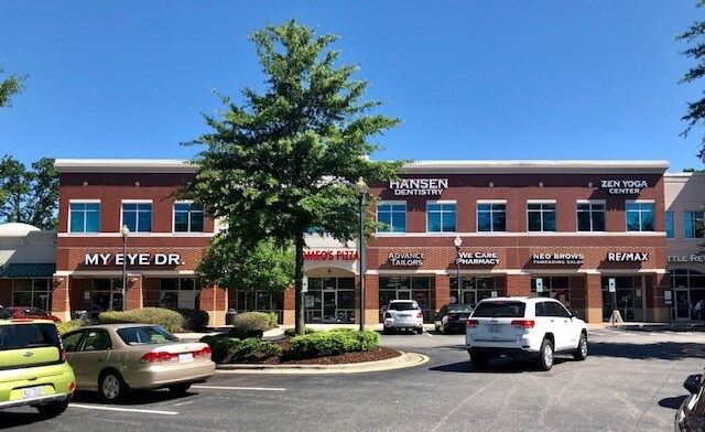 More Photos Of 800 W Williams St, Apex Unknown For Lease