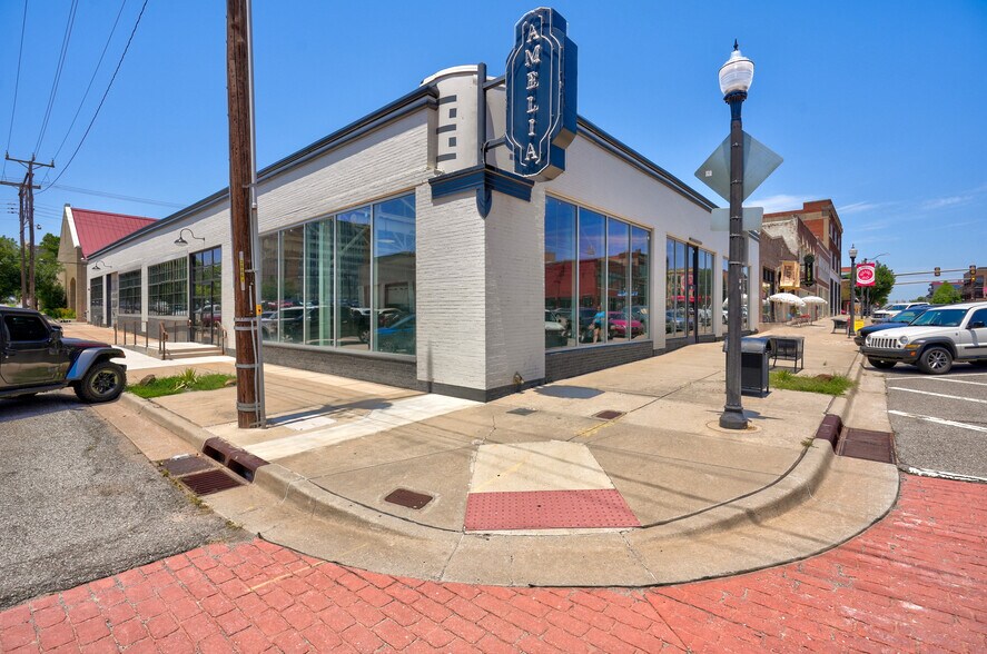 More Photos Of 801 N Broadway Ave, Oklahoma City Storefront Retail Office For Lease