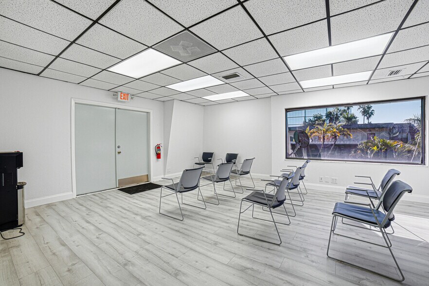 More Photos Of 2929 N University Dr, Coral Springs Medical For Sale