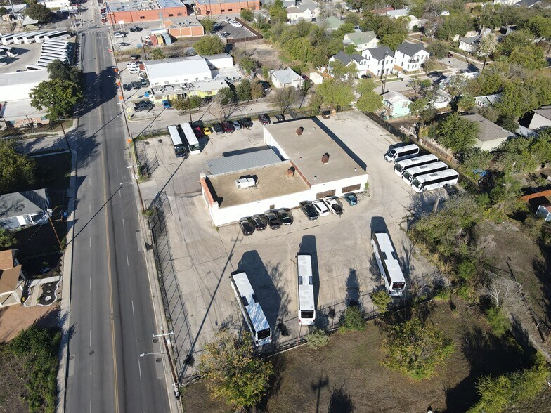 More Photos Of 1505 E Houston St, San Antonio Truck Terminal For Lease