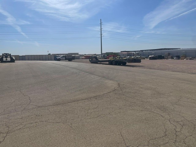 More Photos Of 411 S Meadow Ave, Odessa Distribution For Sale