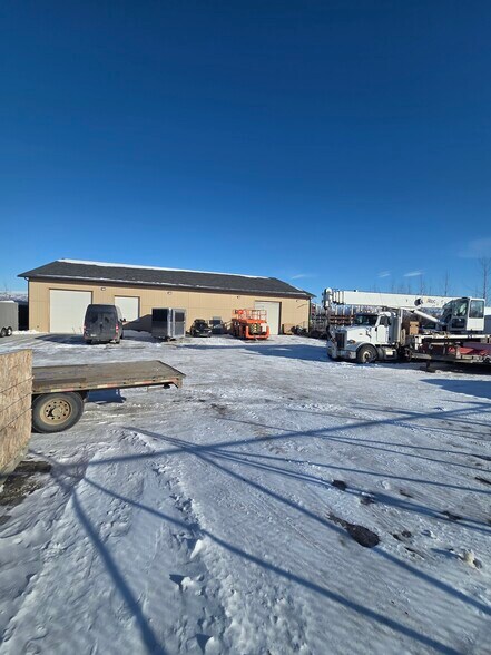 More Photos Of 1301 W Mystery Ave, Wasilla Industrial For Lease