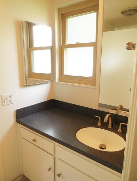 More Photos Of 5920 Encina Rd, Goleta Multifamily For Lease