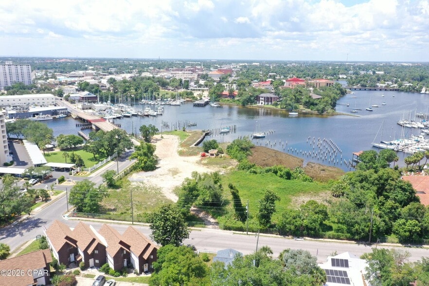 More Photos Of 303-305 Beach Dr E, Panama City Land For Sale