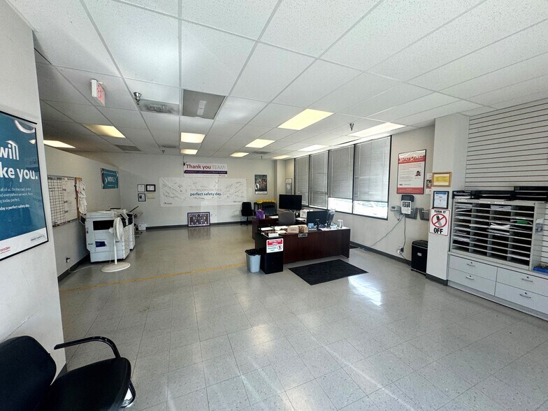 More Photos Of 8400 E Truman Rd, Kansas City Manufacturing For Sale