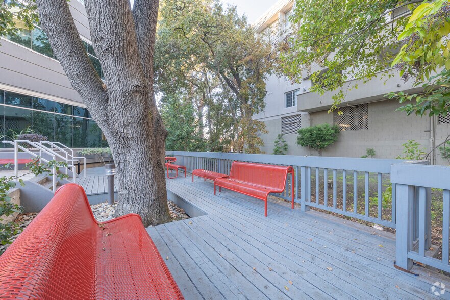 More Photos Of 3100 Oak Rd, Walnut Creek Office For Lease