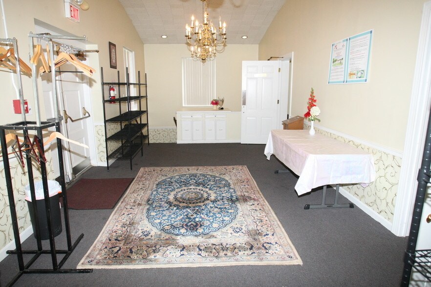 More Photos Of 10909 Chippewa Rd, Brecksville Religious Facility For Sale
