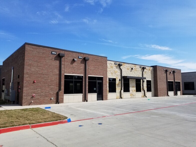 More Photos Of 153 E State Highway 121, Coppell Medical For Lease