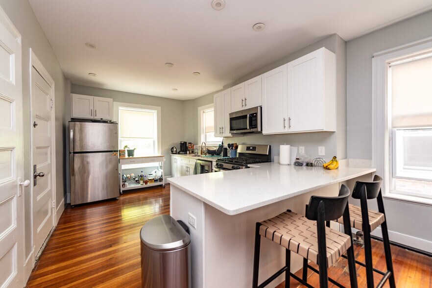 More Photos Of 108-116 Winthrop Rd, Brookline Apartments For Sale