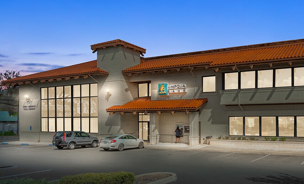 Primary Photo Of 805 11th St, Lakeport Bank For Lease