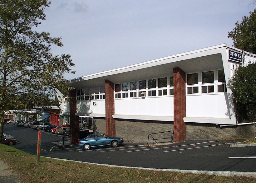 More Photos Of 379-397 Post Rd E, Westport Freestanding For Lease