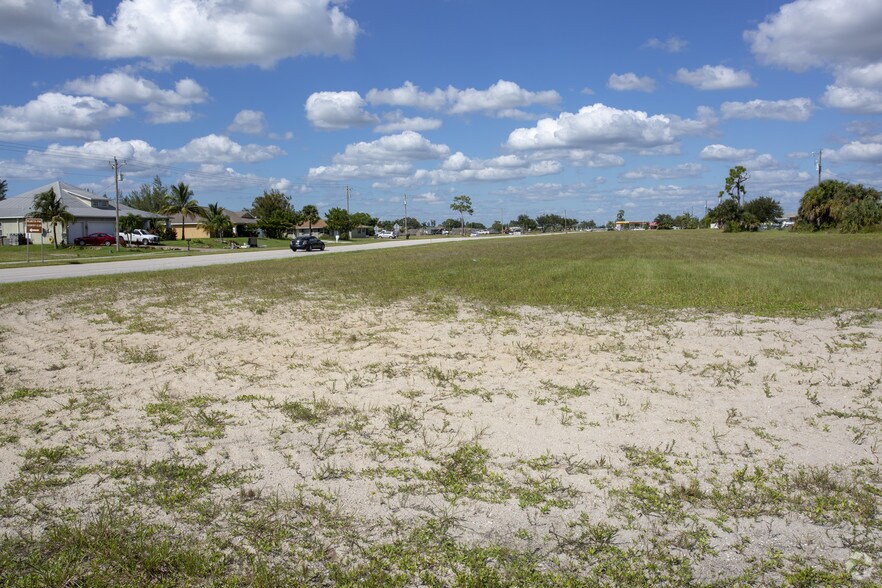 Primary Photo Of 2013 Skyline Blvd, Cape Coral Land For Sale