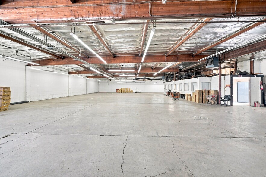 More Photos Of 777 Stanford Ave, Los Angeles Warehouse For Lease