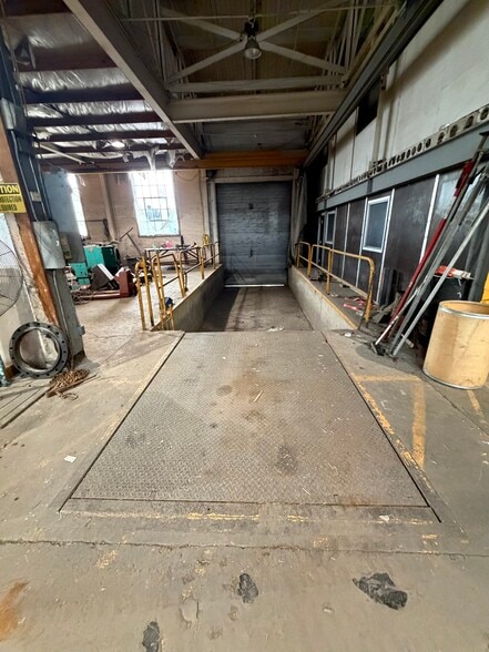 More Photos Of 1101 Negley Pl, Dayton Warehouse For Sale