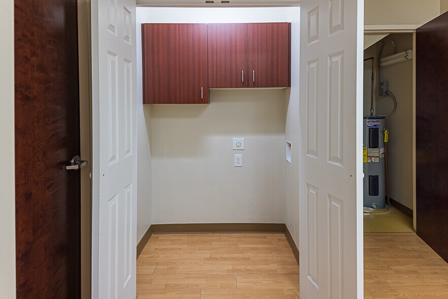 More Photos Of 110 Corporate Dr, Johnson City Office For Sale