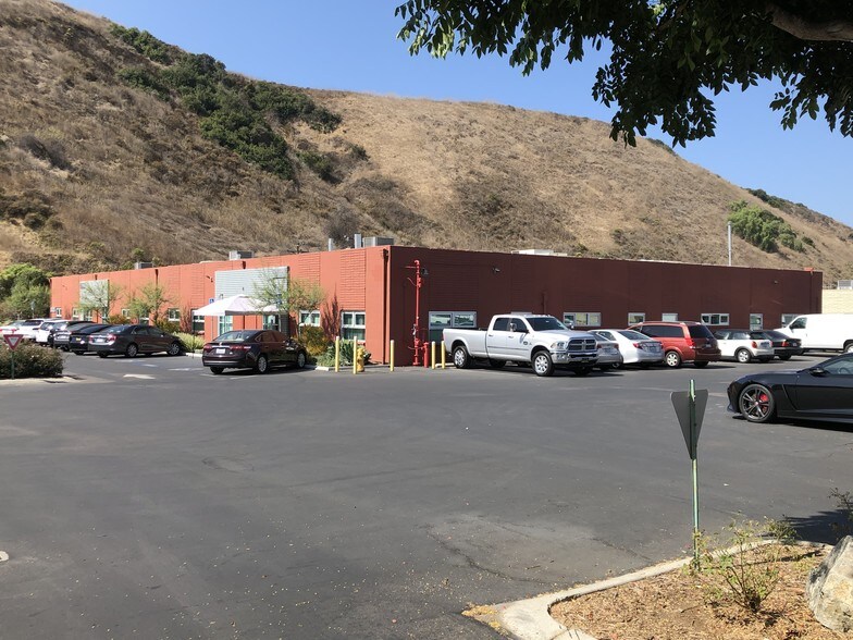 More Photos Of 10451-10455 Roselle St, San Diego Research And Development For Lease