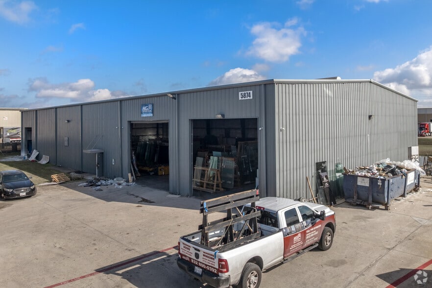 More Photos Of 5850 Cunningham Rd, Houston Unknown For Lease