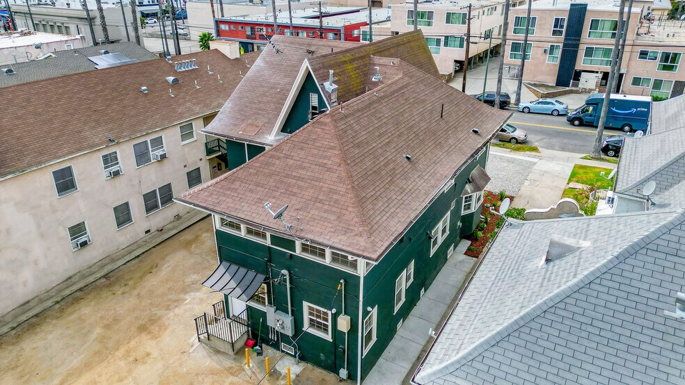 More Photos Of 1732 N Wilton Pl, Los Angeles Apartments For Sale