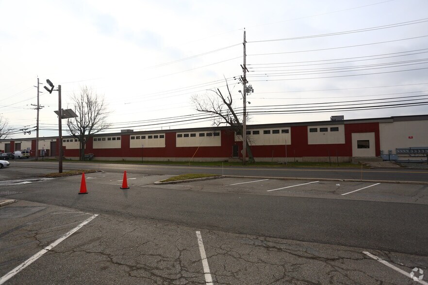 More Photos Of 69 Wesley St, South Hackensack Manufacturing For Lease