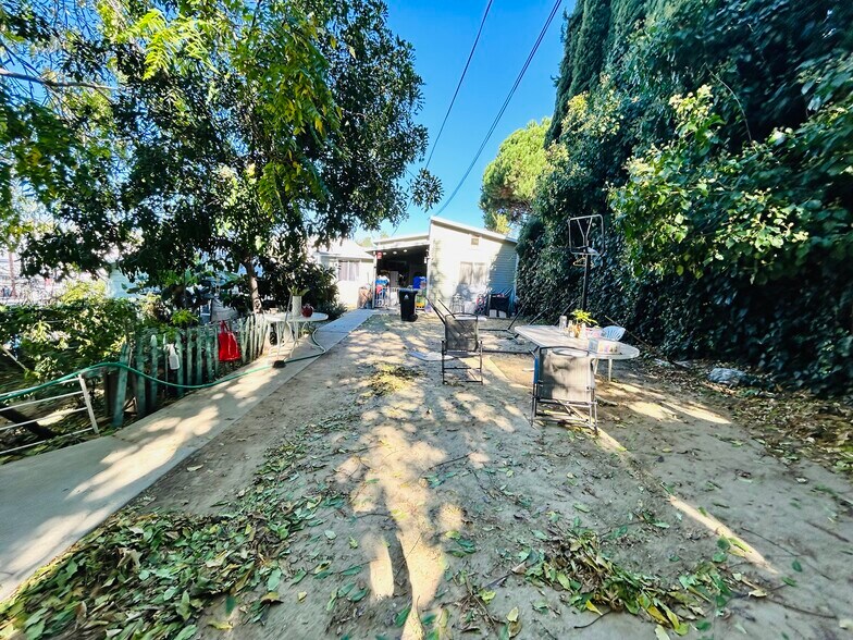 More Photos Of , Los Angeles Specialty For Sale