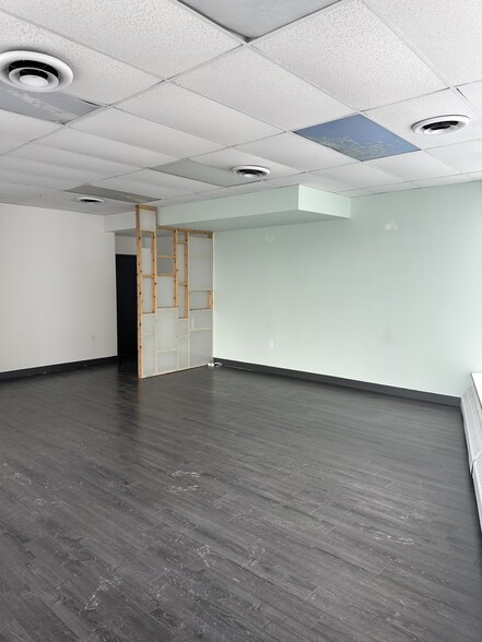 More Photos Of 394-400 Pacific Ave, Toronto Storefront Retail Office For Lease