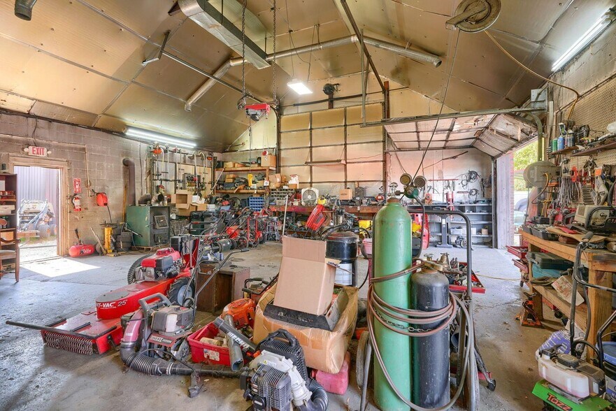 More Photos Of 7271 National Rd SW, Pataskala Freestanding For Sale