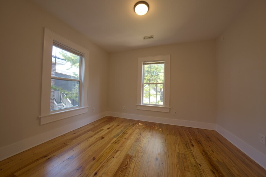 More Photos Of 787 Meeting St, Charleston Office Residential For Lease
