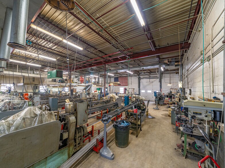 More Photos Of 170 Bennington Dr, Rochester Manufacturing For Lease