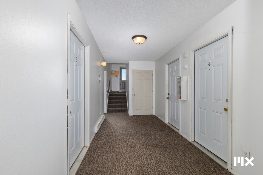 More Photos Of 757 W Shepherd St, Charlotte Apartments For Sale