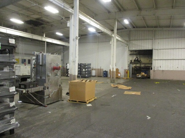 More Photos Of 1985 E Laketon Ave, Muskegon Manufacturing For Sale