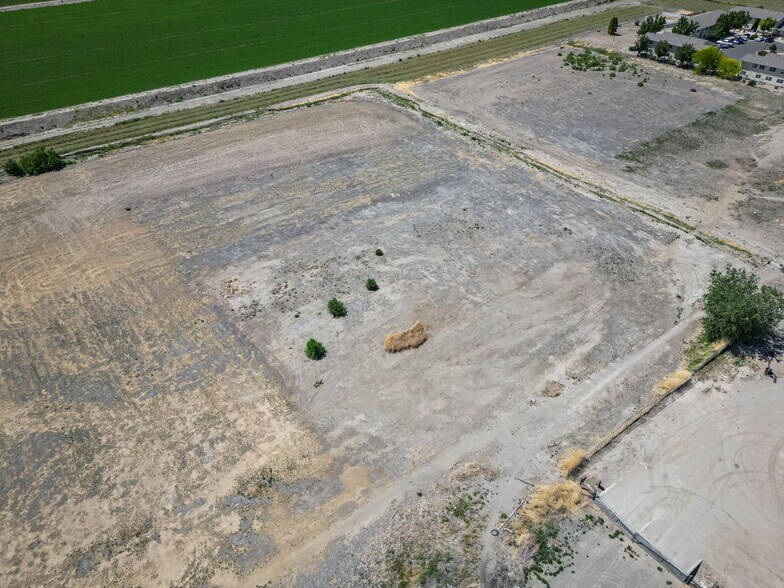 More Photos Of 0 Bridge St, Yerington Land For Sale