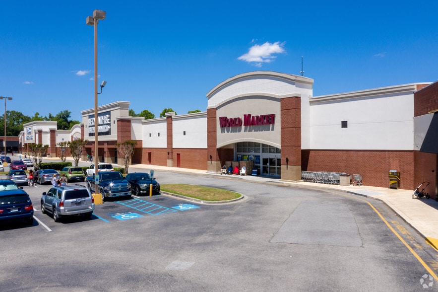 More Photos Of 946 Orleans Rd, Charleston Unknown For Lease