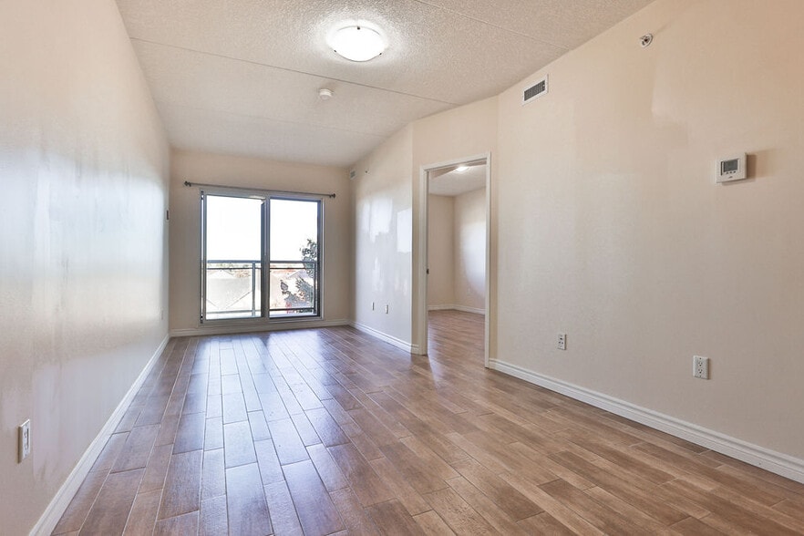 More Photos Of 1489 Upper Gage Av, Hamilton Apartments For Sale