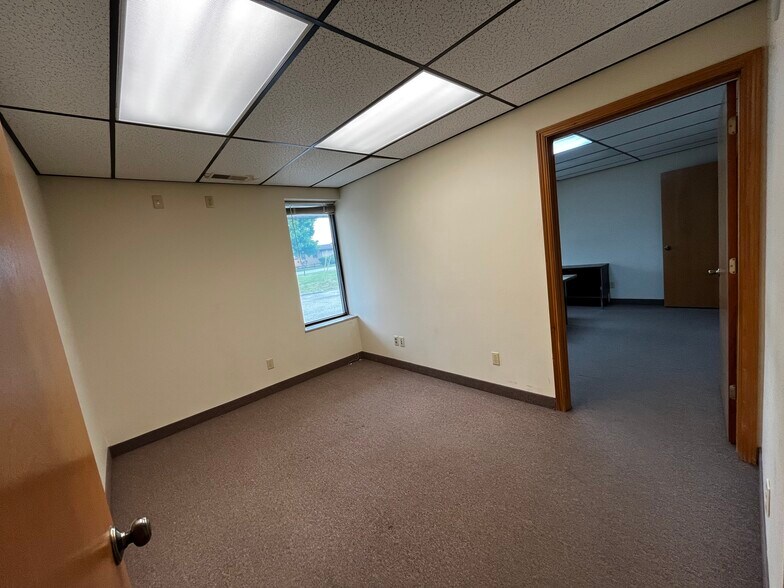 More Photos Of 2488 Williams Hwy, Williamstown Distribution For Lease
