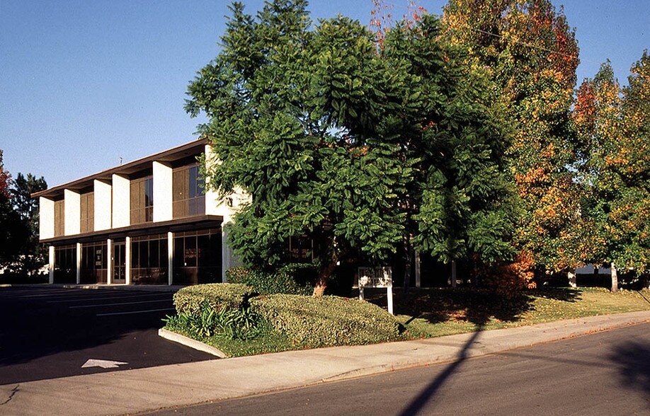 More Photos Of 4195-4225 Valley Fair St, Simi Valley Office For Lease