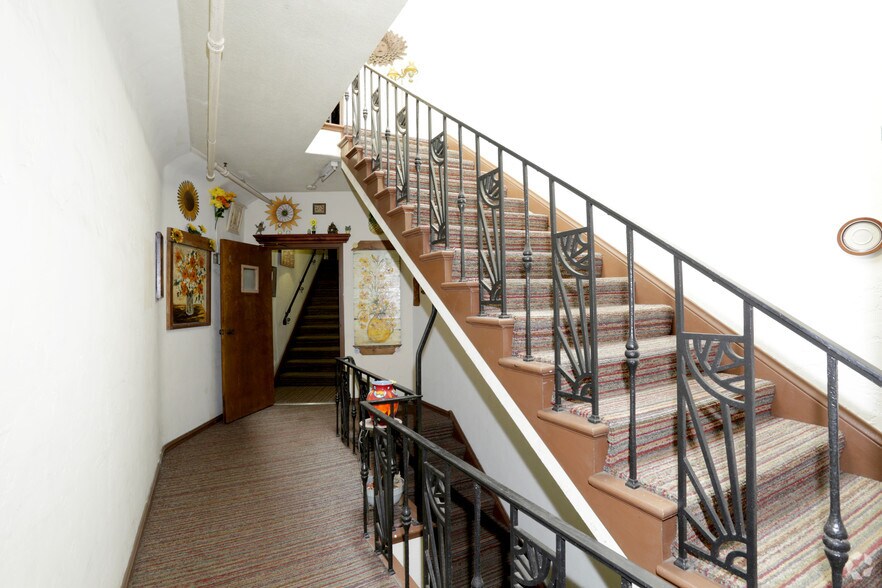 More Photos Of 1939 N Kenmore Ave, Los Angeles Apartments For Sale