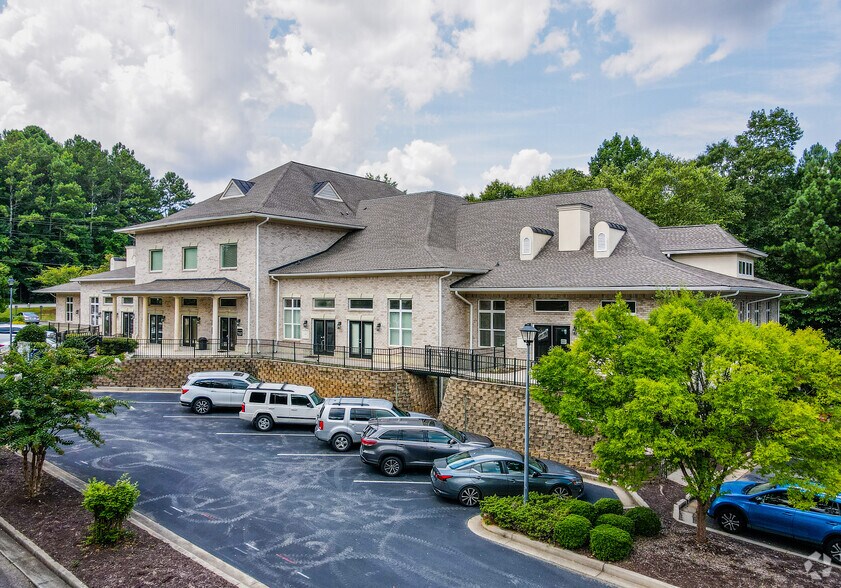 More Photos Of 100 Glendalough Ct, Tyrone Office For Lease