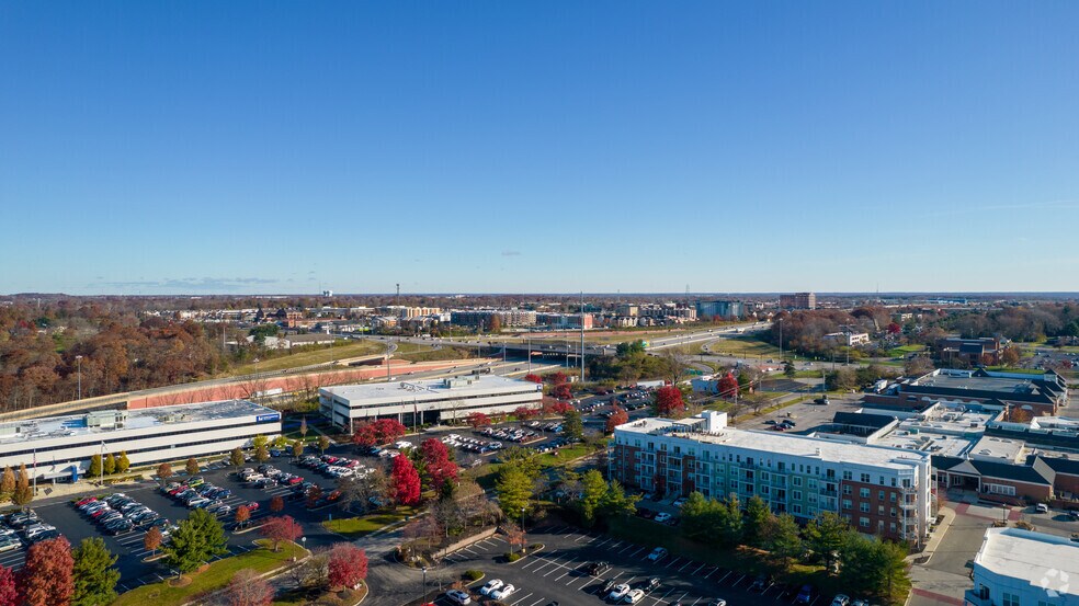 More Photos Of 300 W Wilson Bridge Rd, Worthington Office For Lease