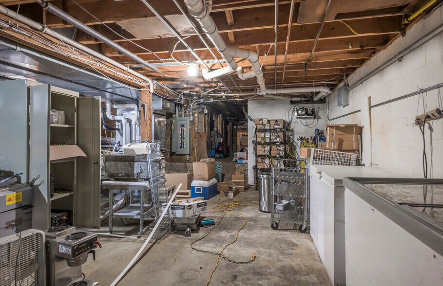 More Photos Of 104-112 Main St, Wanamingo General Retail For Sale