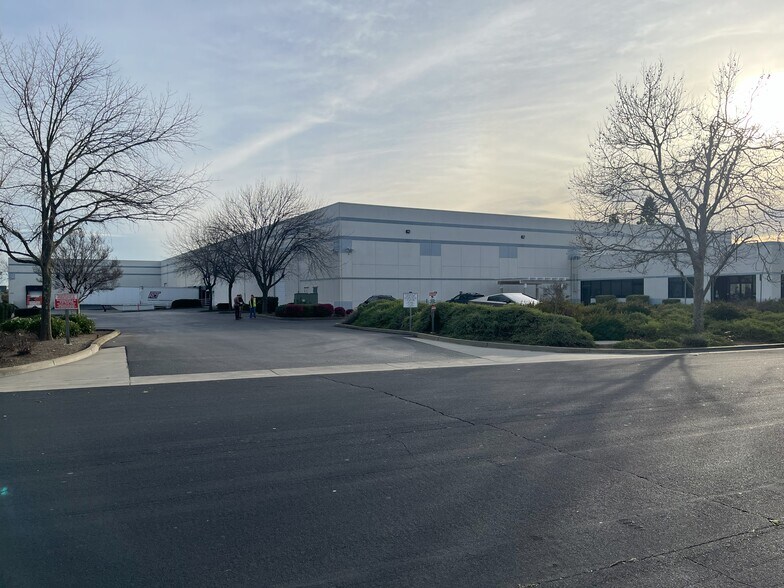 More Photos Of 1251 Tinker Rd, Rocklin Warehouse For Lease