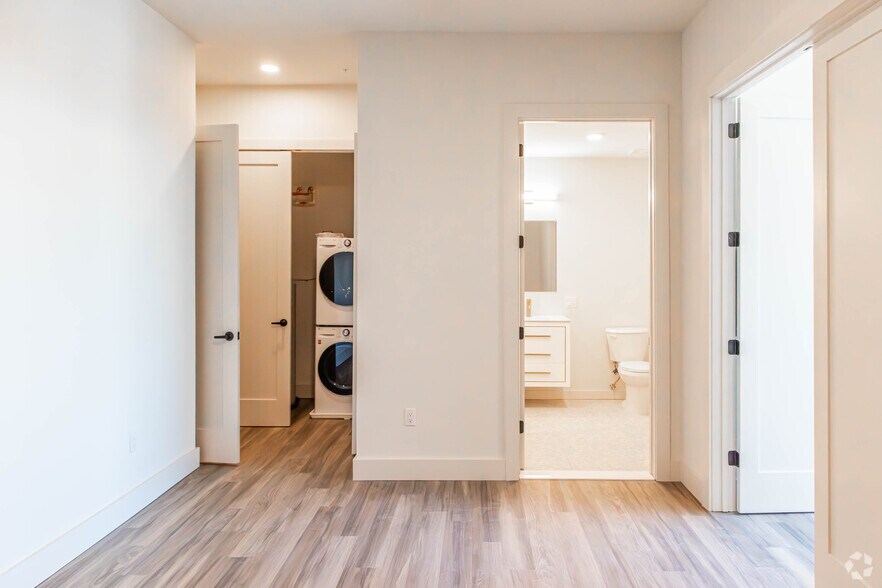 More Photos Of 55 Washington St, East Orange Apartments For Sale