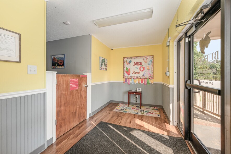 More Photos Of 1699 N Rocky River Rd, Lancaster Daycare Center For Sale