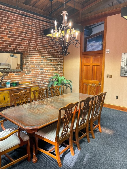 More Photos Of 171 Church St, Charleston Office For Sale