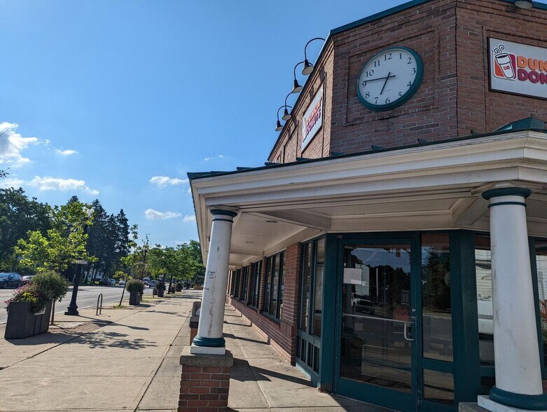 More Photos Of 1066 Madison Ave, Albany Freestanding For Lease