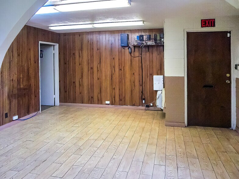 More Photos Of 12561-12563 Persing Dr, Whittier Showroom For Sale