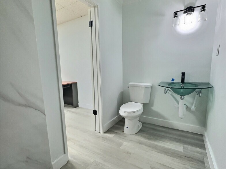 More Photos Of 3521 Mission Ave, Carmichael Medical For Lease